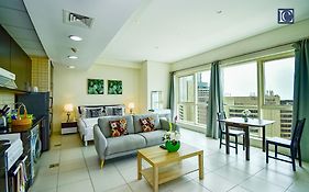 Luxury Escapes - Furnished Studio With Balcony In Royal Oceanic