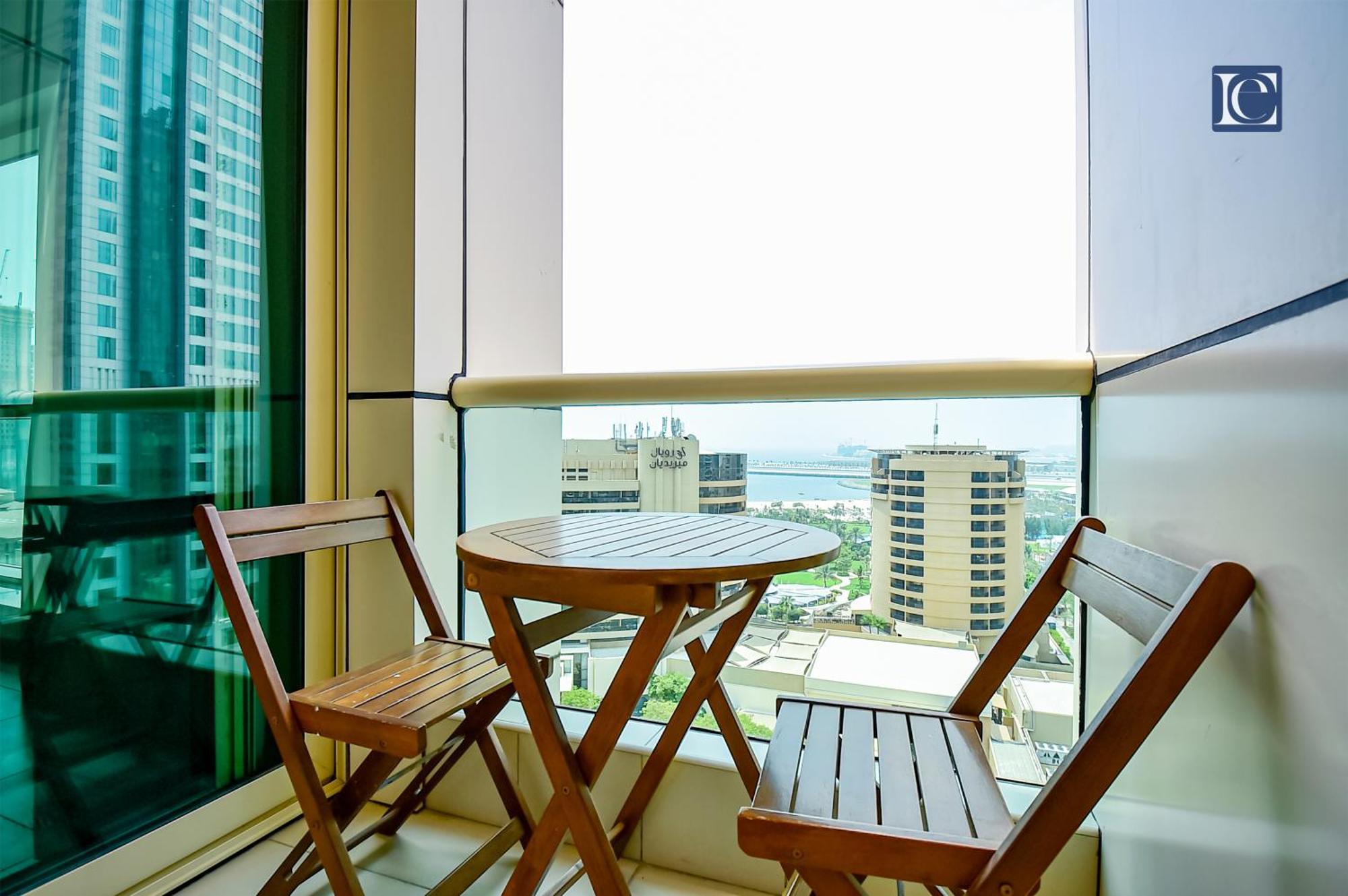 Luxury Escapes - Furnished Studio With Balcony In Royal Oceanic Дубай Экстерьер фото